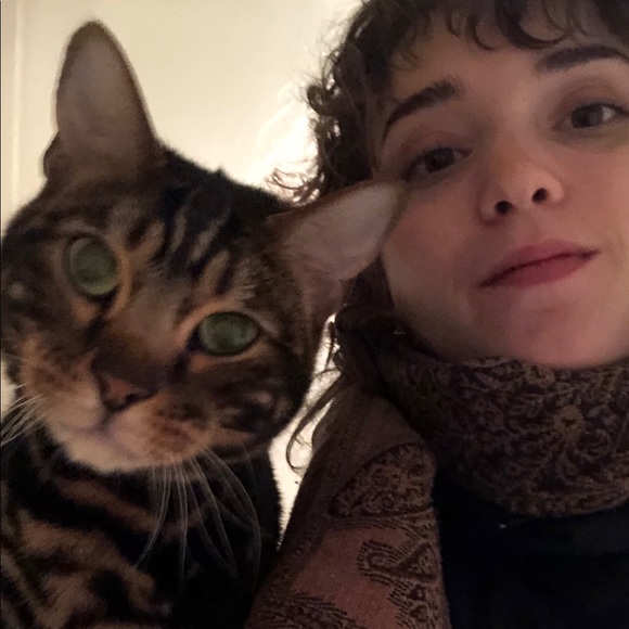 Meet your Posher, Malu - Picture 1 of 1